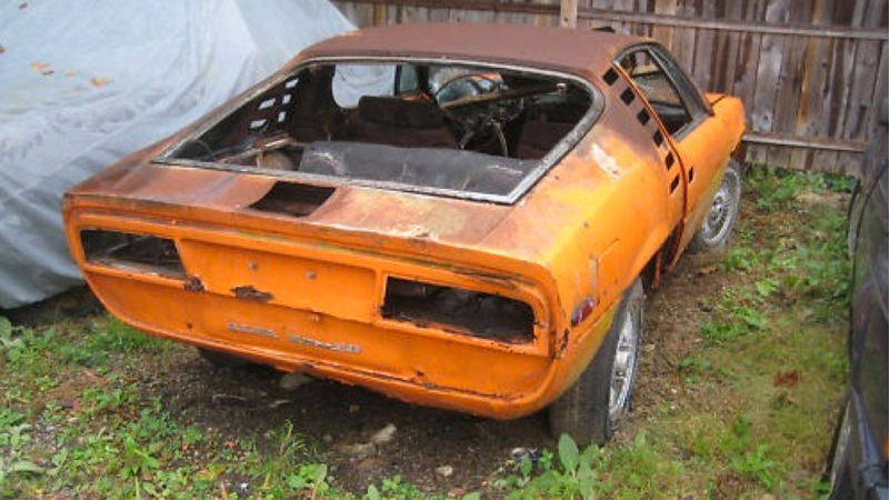 Illustration for article titled Holy Crap There's A Free Alfa Romeo Montreal On The Internet